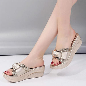 Neue Sommer Shiny Glitter PU Keilsandalen