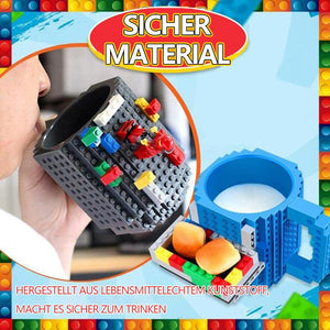 Aufgebauter LEGO Becher