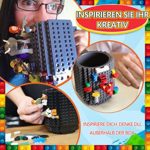 Aufgebauter LEGO Becher