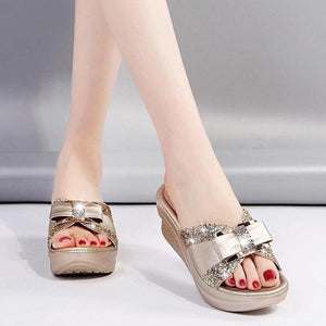 Neue Sommer Shiny Glitter PU Keilsandalen